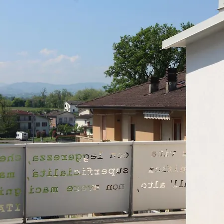 La Patria Dei Poeti Aparthotel