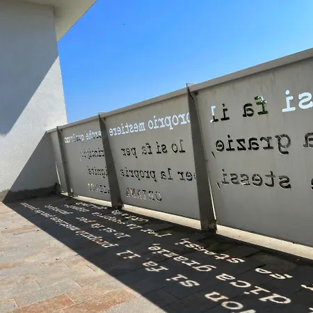 La Patria Dei Poeti קסטל סן ג'ובאני